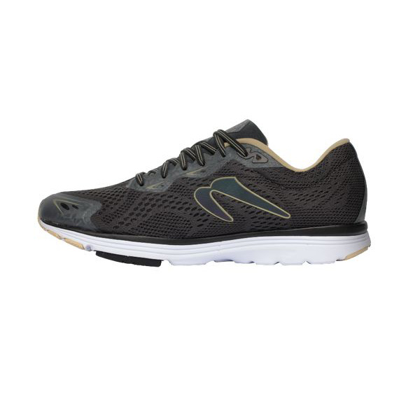 Men\'s Newton CU Buffalo Special Edition Running Shoes Black / Gold / White | PH-346582